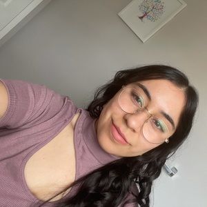 Meet your Posher, Liliana